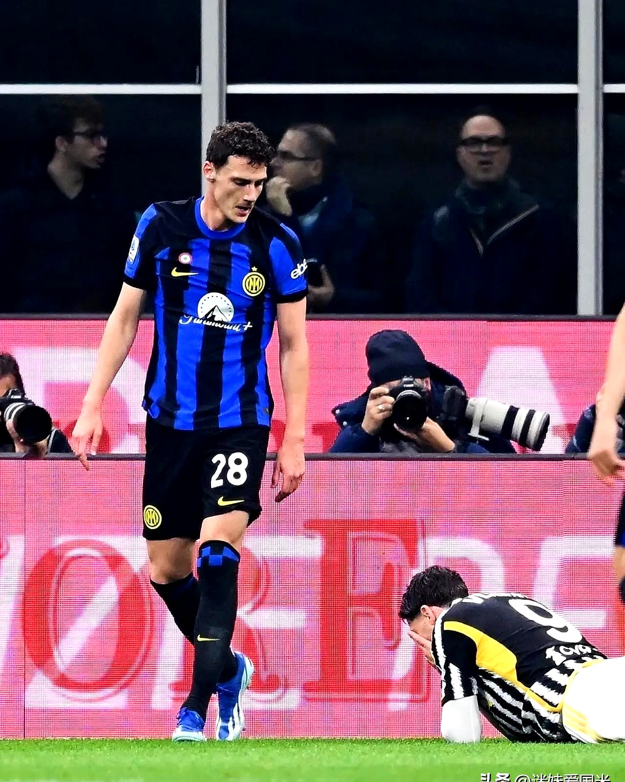 开云体育注册登录包含清晨尤文图斯备战西甲，调整名单细节曝光，媒体盛赞，身体对抗强度拉满的词条