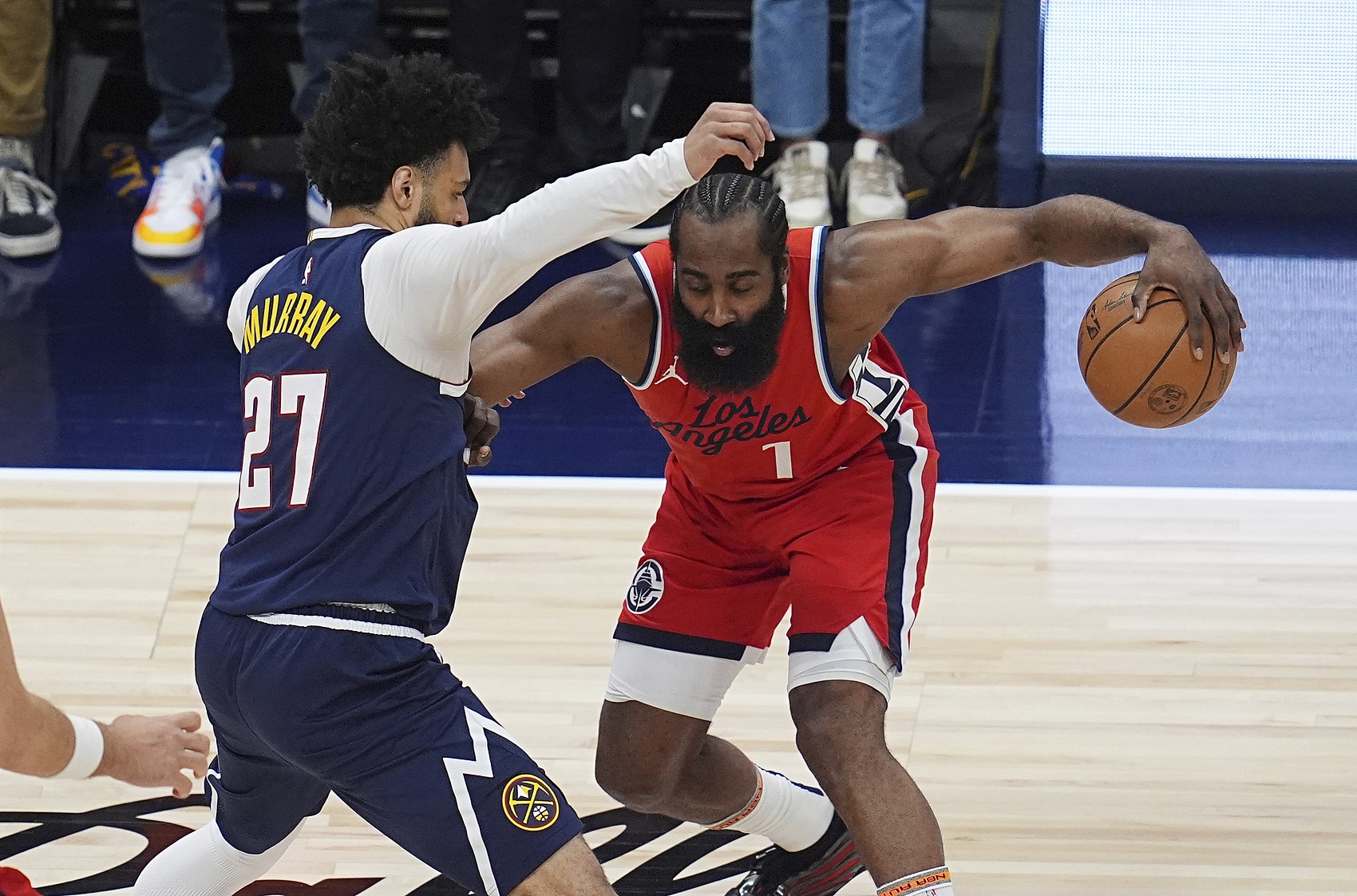 开云·体育官网关于关键时刻突围战来临，洛杉矶快船围绕NBA季后赛官宣签约，底气十足，高层口径保持一致的信息